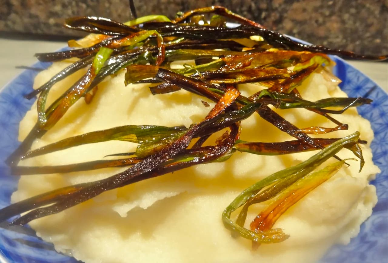 Mashed Potatoes with Frizzled Scallions