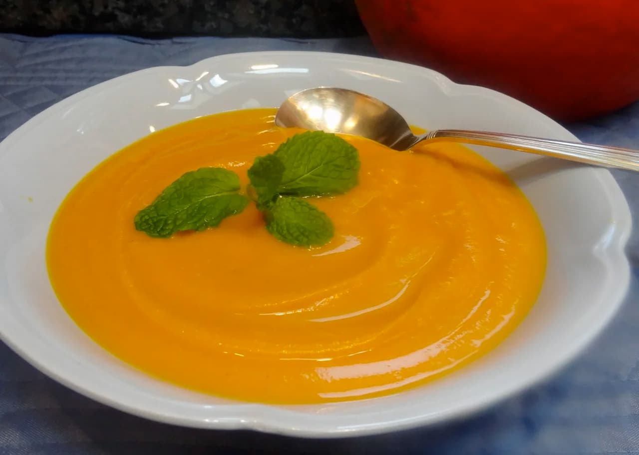 Kuri Squash Curry Soup