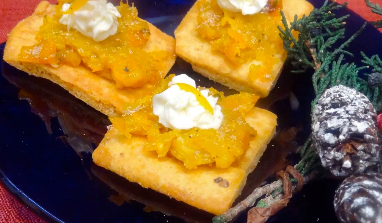 Kumquat and Mascarpone Crisps