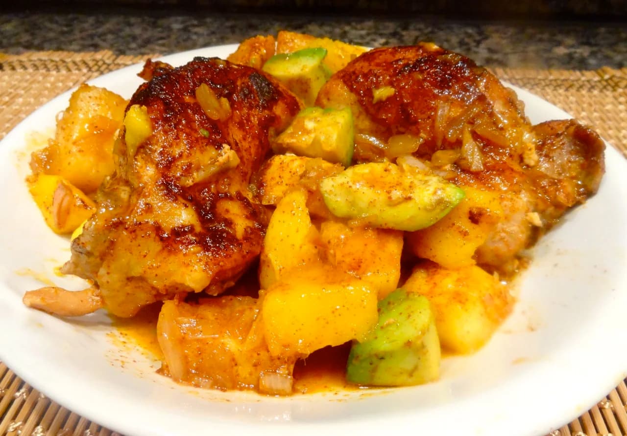 Tropical Chicken with Pineapple, Mango and Avocado