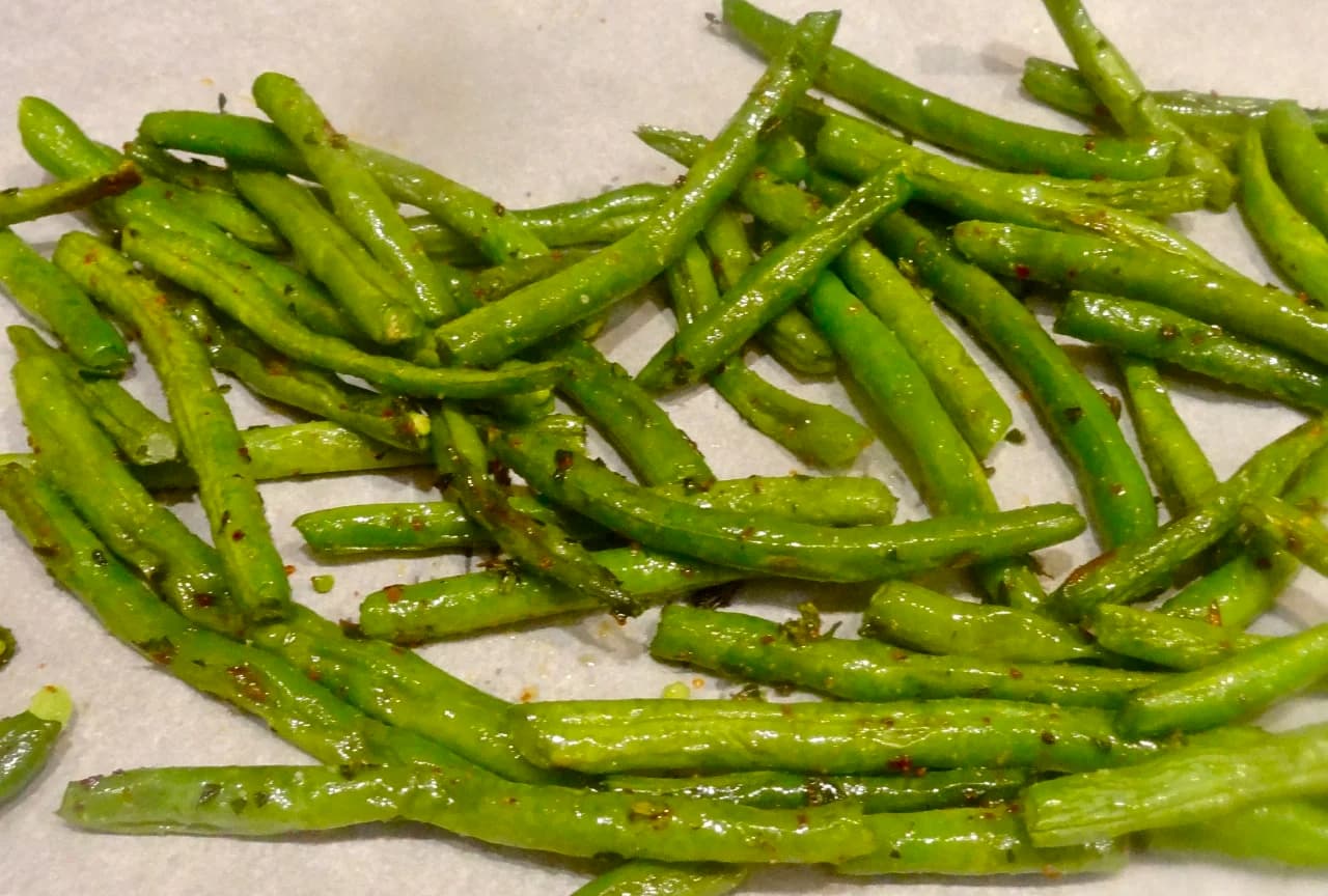 Roasted Green Beans with Aleppo Pepper