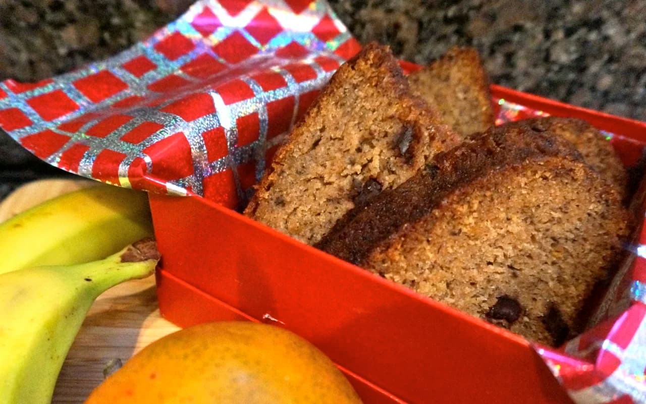 Banana–Mango Bread with Chocolate Chunks