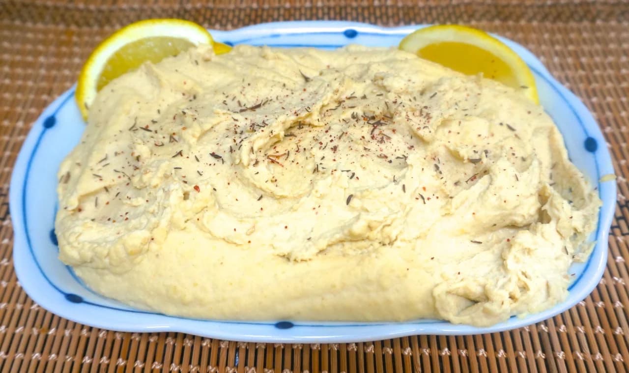 Hummus with Dried Chick Peas and Tahini