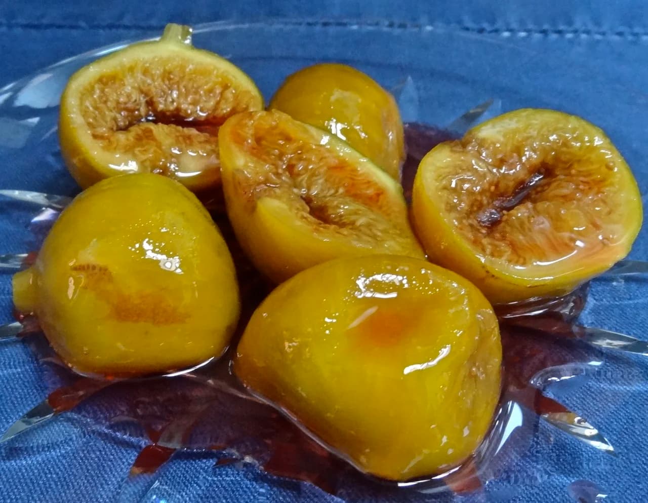 Poached Figs with Orange, Ginger and Cinnamon