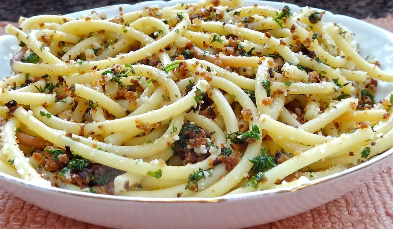 Spaghetti with Breadcrumbs