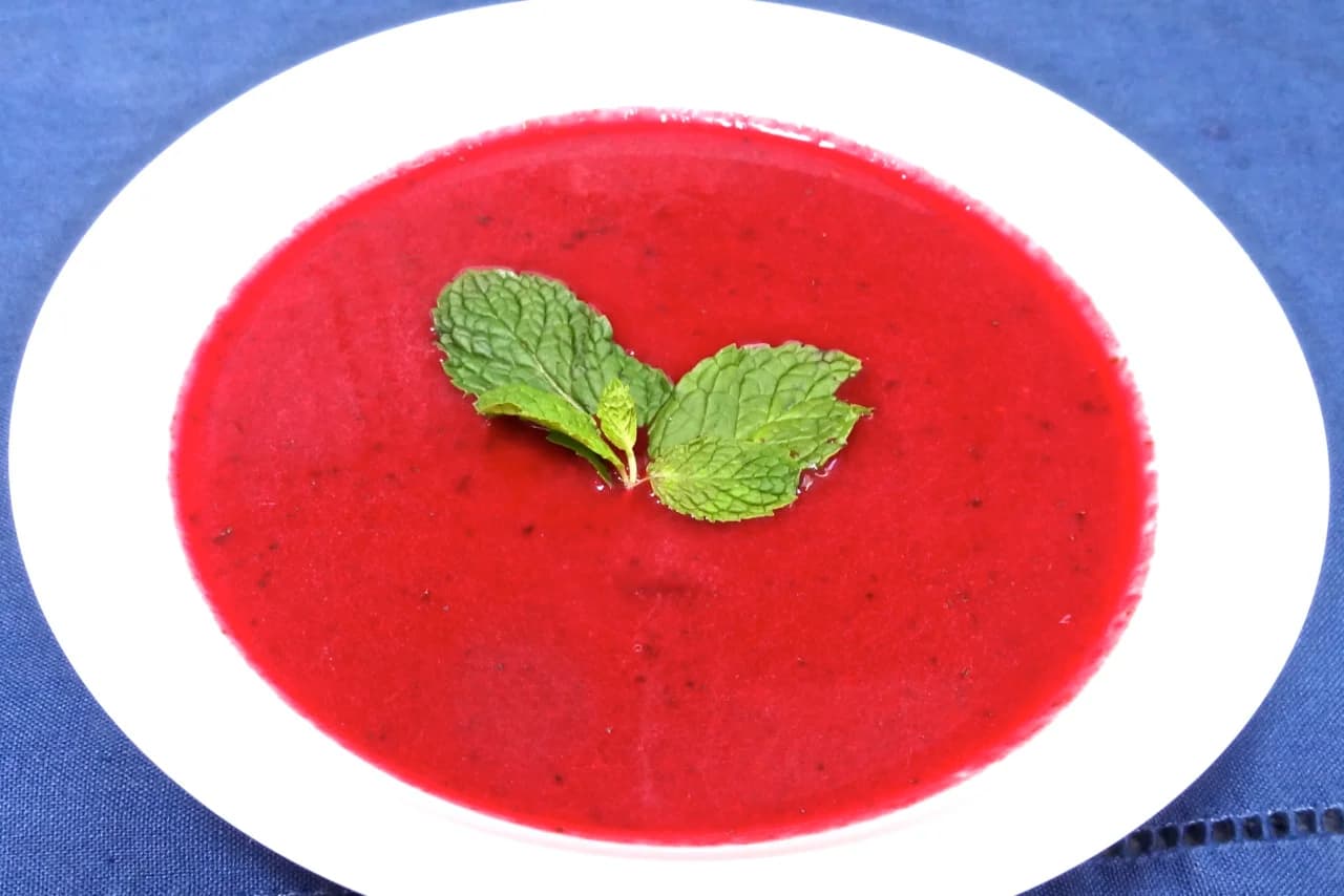 Borscht with Orange and Mint