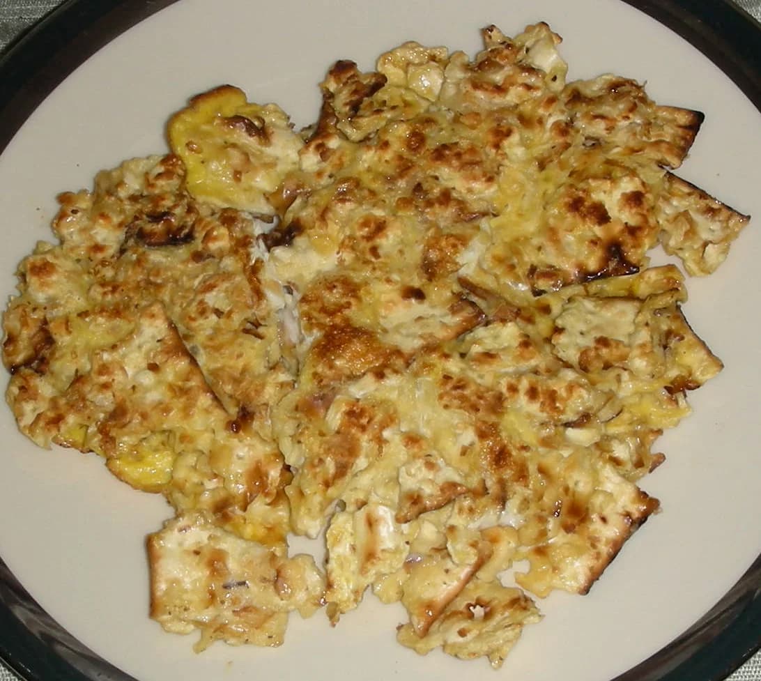 Crunchy Matzo Brei