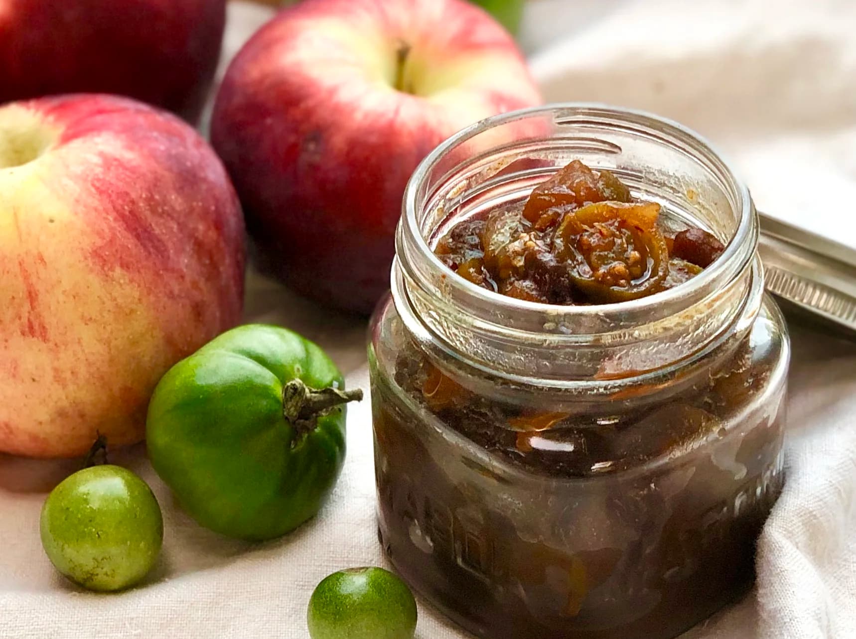 Apple and Green Tomato Chutney