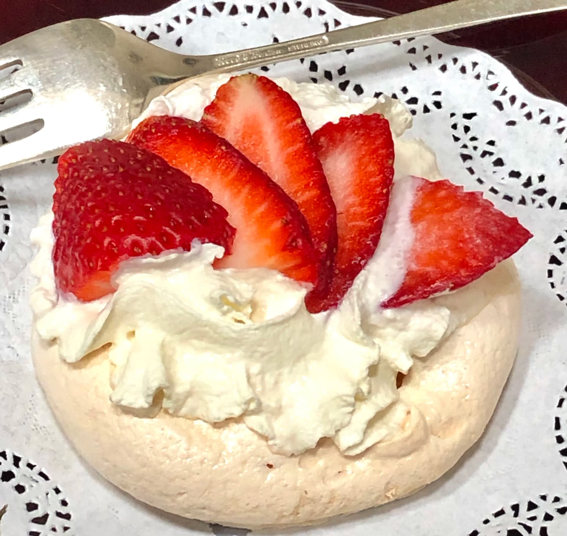 Strawberry Pavlova