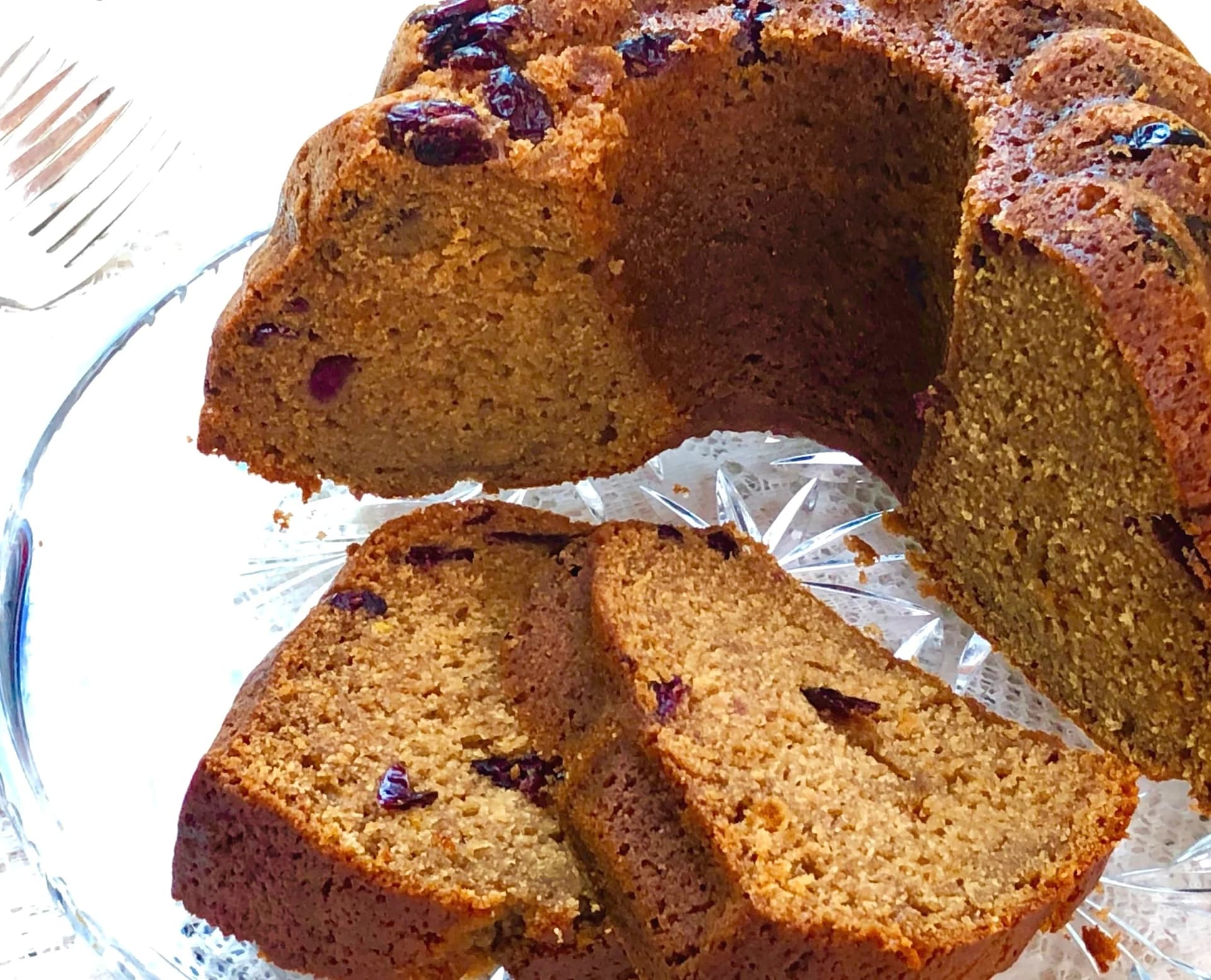 Honey Spice Cake with Dried Cranberries