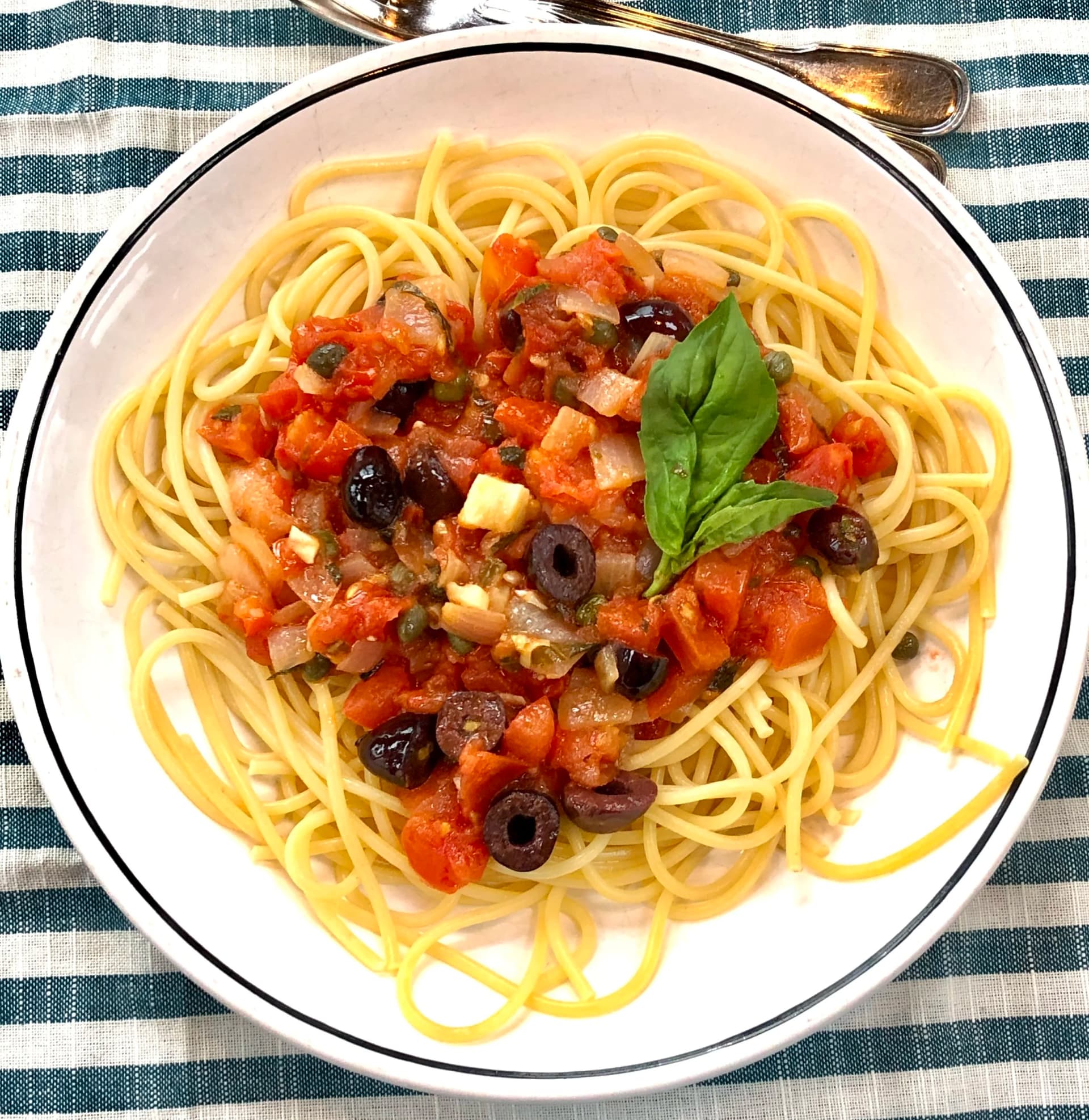 Spaghetti with Fresh Puttanesca